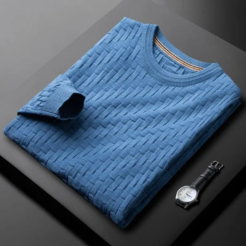 Stylish men's knitwear: a breathable, textured crew neck sweater, perfect for everyday men's fashion.