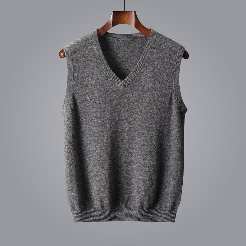 Smart casual men's knit V-neck vest, an essential layering piece for everyday style.