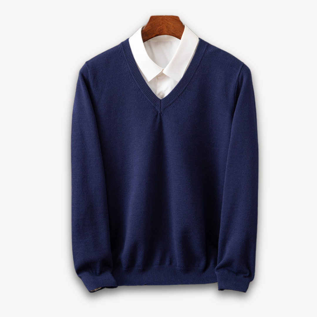 Trendy men's V-neck slim fit sweater, essential knitwear for contemporary fashion.