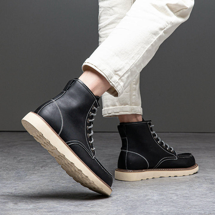 Waterproof casual chukka boots, providing excellent ankle support and a snug fit for men