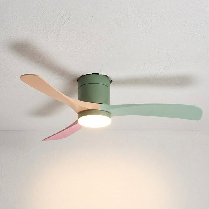 Home lighting solution: Modern ceiling fan with integrated LED light. Quiet, smart, remote control for comfort.