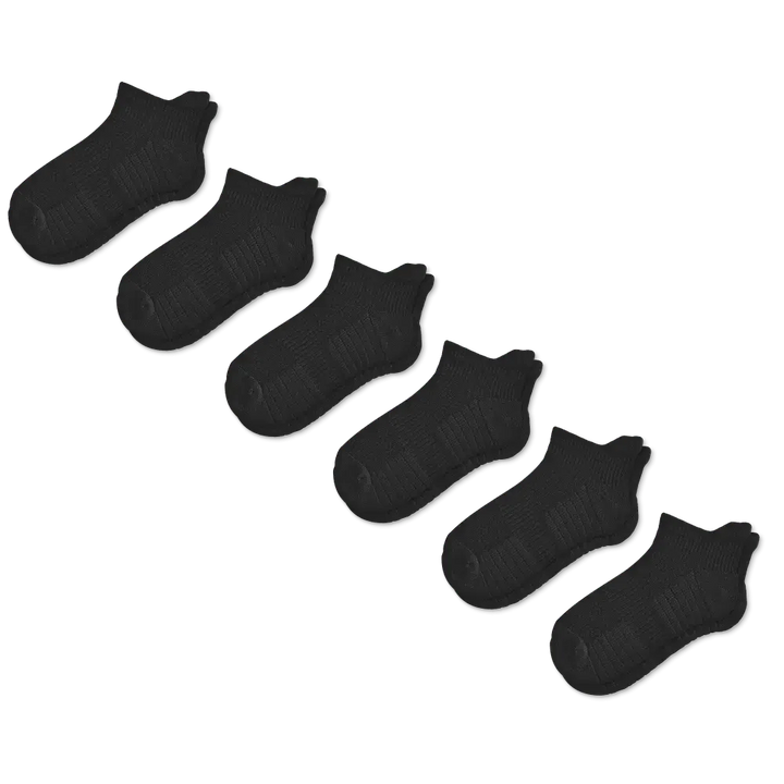 Diagram showing how ankle compression socks improve circulation and reduce swelling
