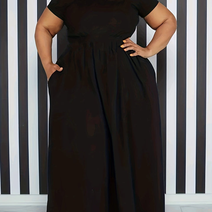 Comfortable plus size flowy maxi dress with pockets, short sleeve women's summer essential.