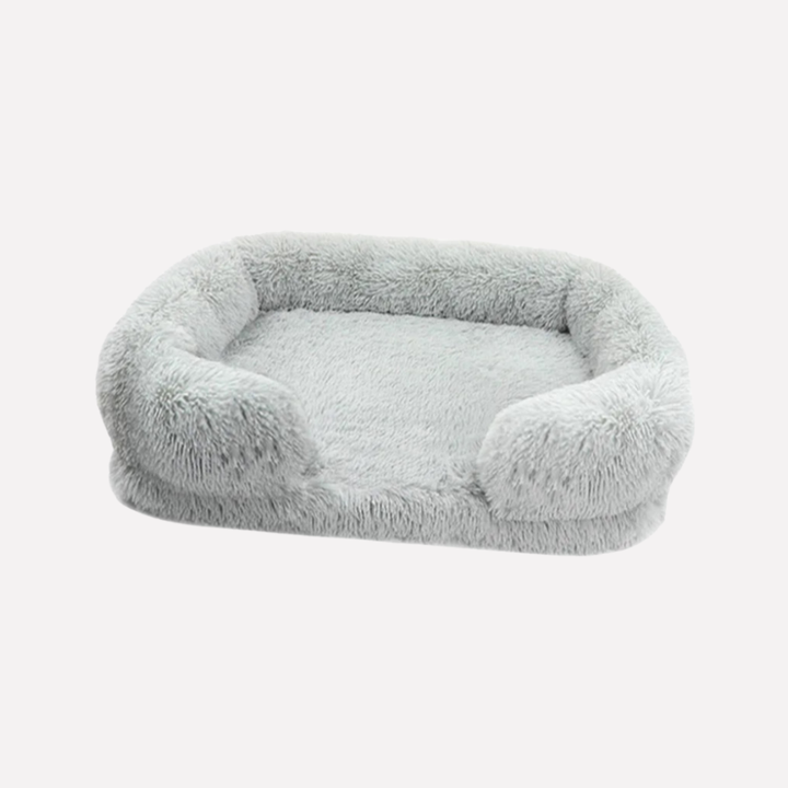 Ultra-soft pet bed, plush, non-slip bottom for maximum dog comfort.