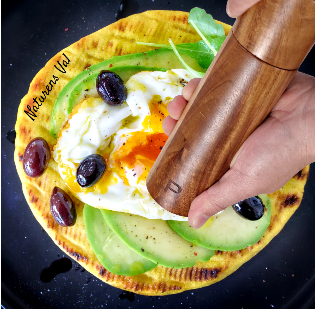 Versatile teak wood kitchen utensil set. Cookware safe wooden spoons, ideal for healthy & eco-friendly cooking.