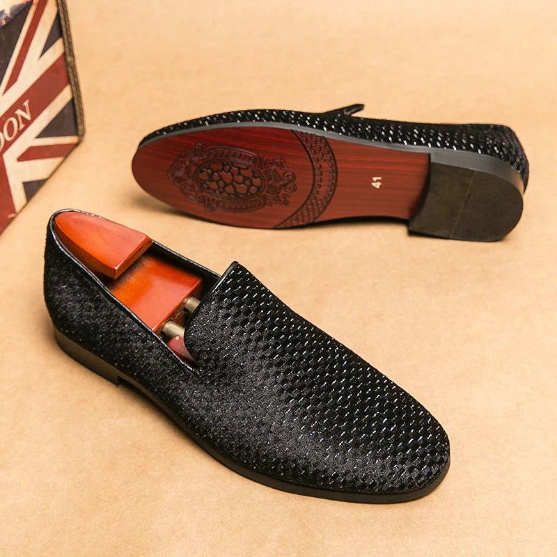 Smart casual men's loafers. Refined slip-on shoes, perfect for versatile dress and casual looks.