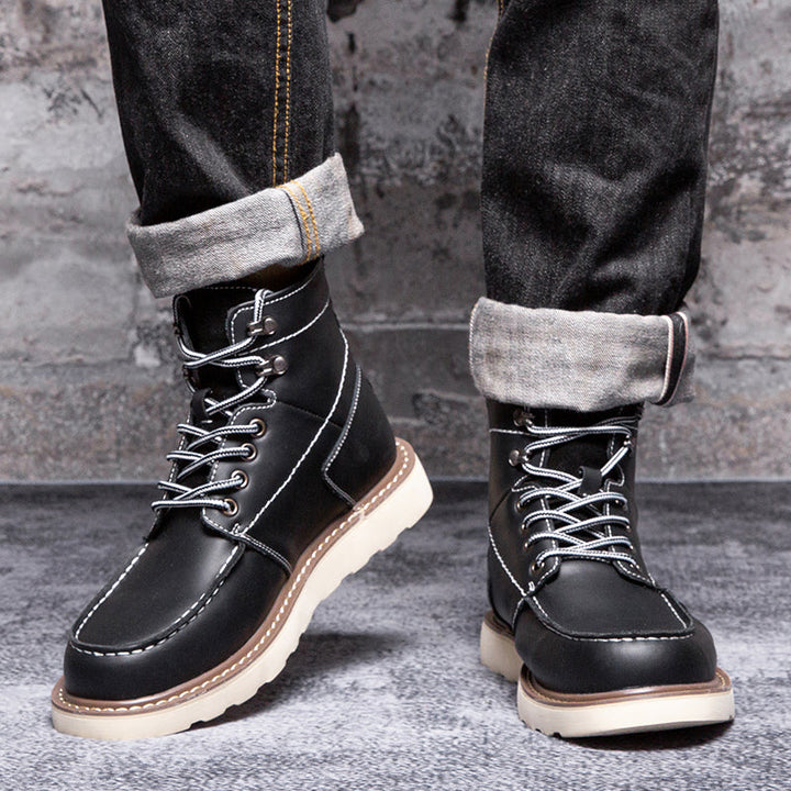 Men's casual brown chukka boots, waterproof and durable, perfect for adverse weather footwear