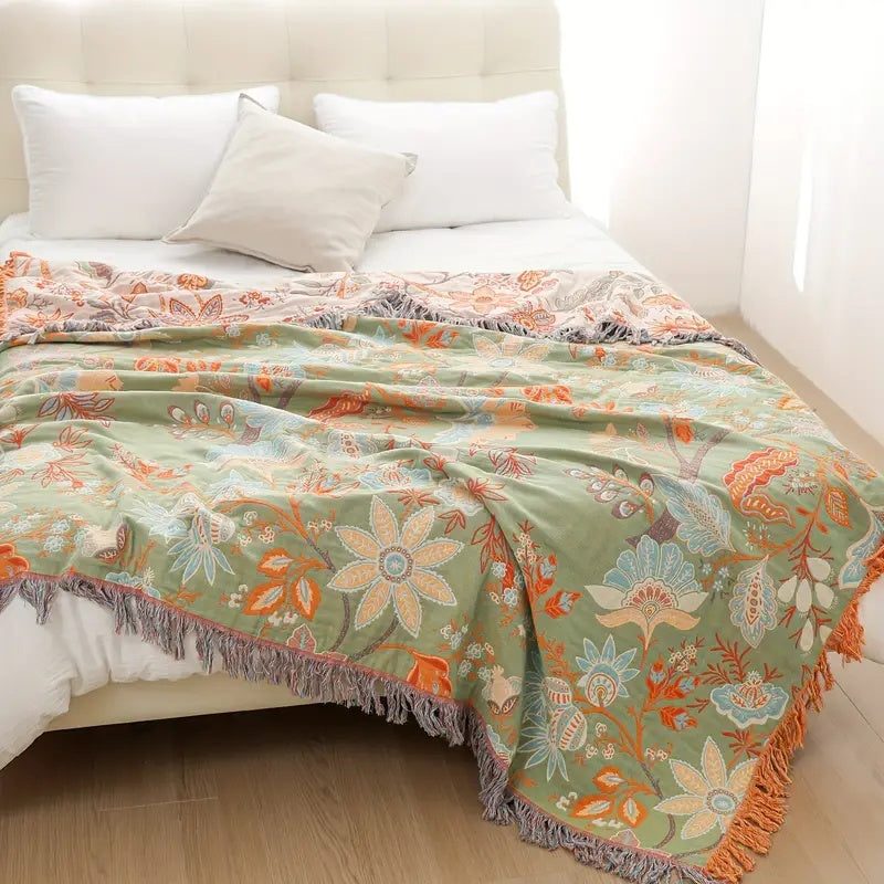 Cozy Boho Floral Cotton Blanket: Perfect rustic decorative throw, 100% cotton, machine washable for easy care.