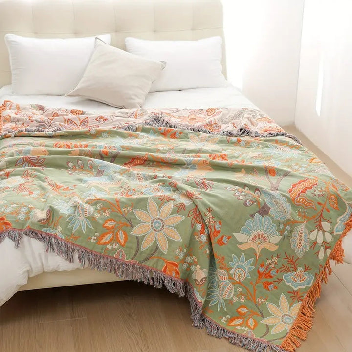 Cozy Boho Floral Cotton Blanket: Perfect rustic decorative throw, 100% cotton, machine washable for easy care.