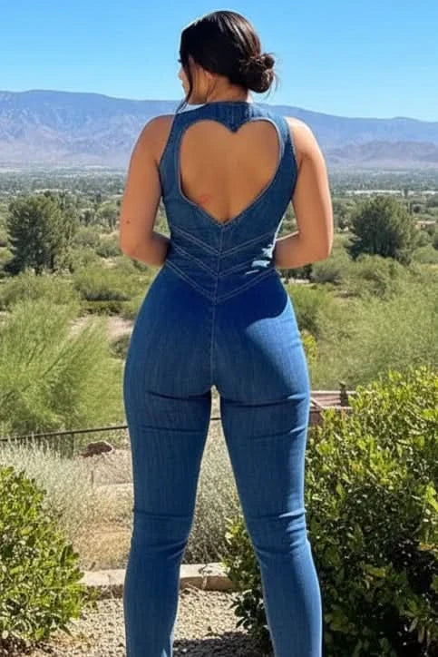Fashionable women's V-neck jumpsuit with a tailored fit and wide leg, embodying chic versatile fashion.