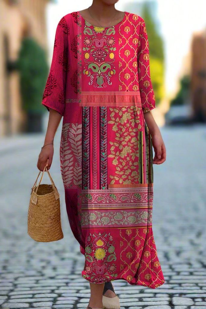 Elegant women's maxi dress with soft pleats, perfect for formal events, parties, or summer occasions. Flowy fit.