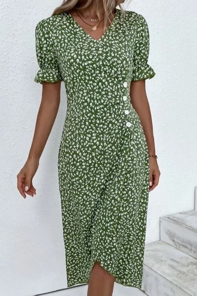 Comfortable women's soft pleated midi dress, versatile for day or evening wear.
