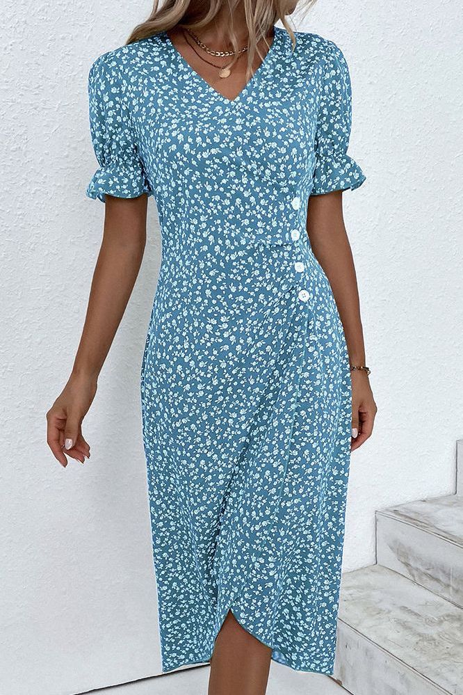 Chic Sophie women's midi dress, pleated design for a flattering and comfortable silhouette.