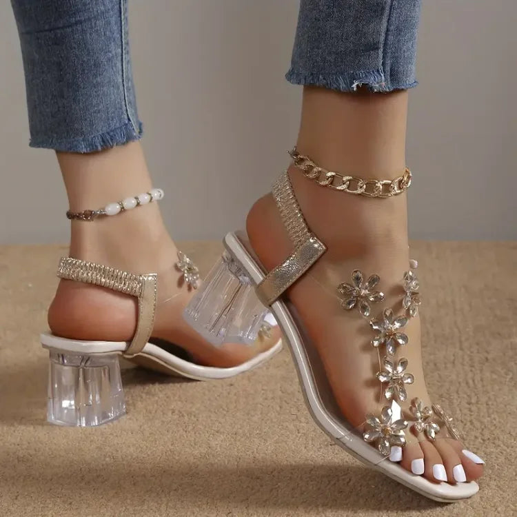 Spring orthopedic pumps for women, combining breathable comfort with a stylish design for casual chic outfits.