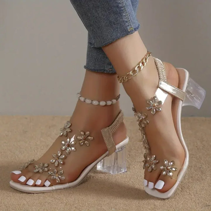 Chic orthopedic pumps for women, featuring a breathable design and comfortable fit for stylish occasions.