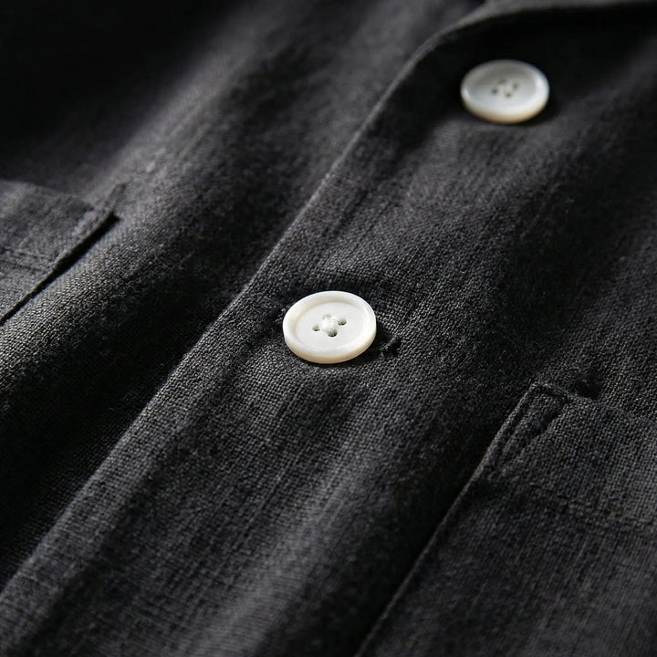 Versatile women's relaxed fit blazer, ideal for smart casual or professional office attire. Comfortable & chic.