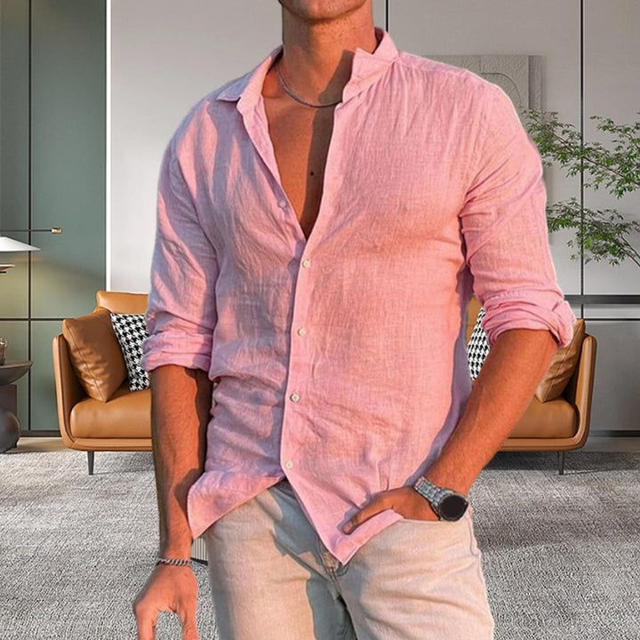 Breathable men's oversized summer shirt, long sleeve button-down, relaxed fit for a comfortable holiday look.