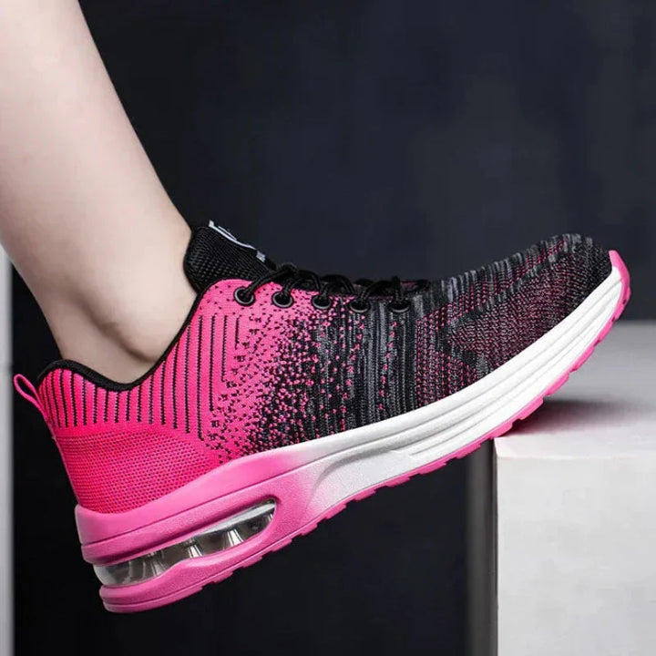 Protective steel toe work shoes for men & women. Puncture resistant, with air cushion for all-day comfort.