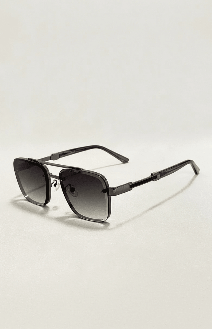 Trendy unisex aviator eyewear, a chic fashion accessory with vital UV400 sun protection.