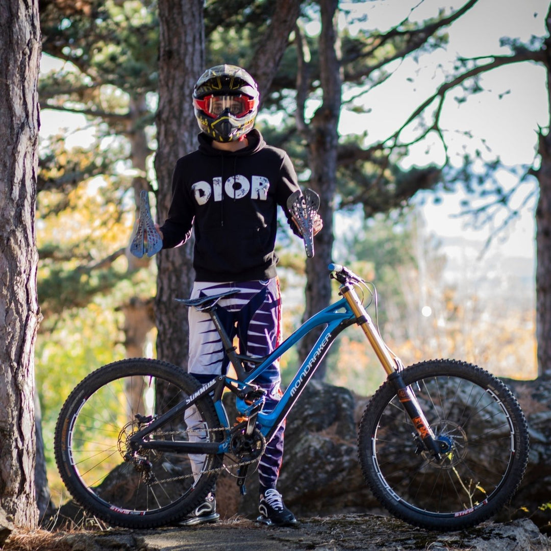 Premium unisex cycling saddle offering ergonomic design & ultimate comfort for all bike riders.
