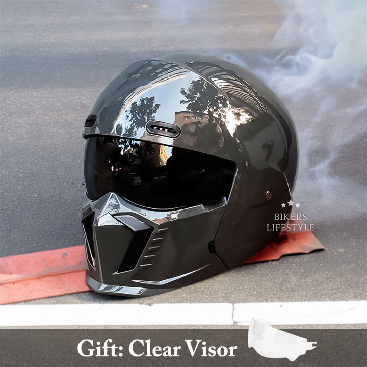 Essential riding gear: DOT & ECE approved full face motorcycle helmet, combining safety with vintage style.