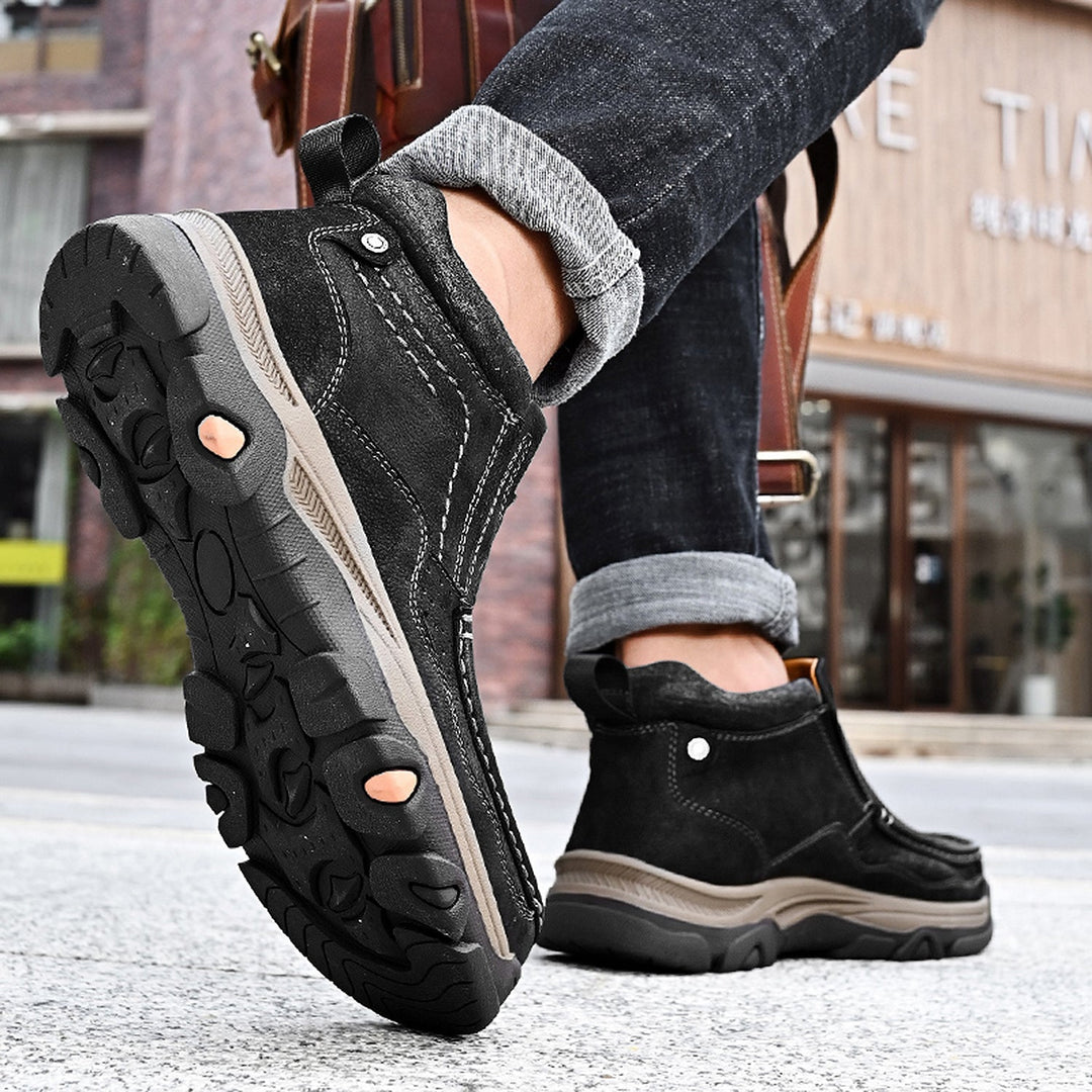 Unisex high-top comfort shoes, black leather, equipped with orthopedic features for pain relief