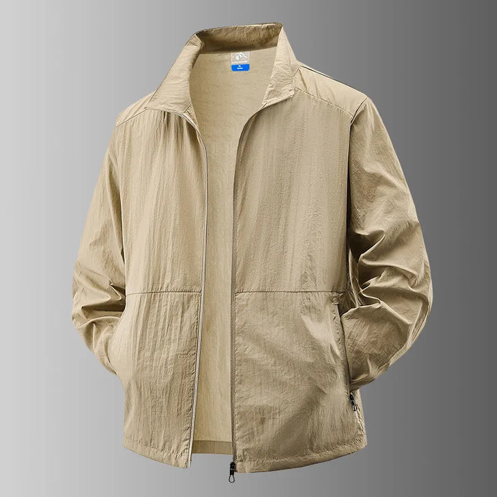 Model wearing a breathable unisex sun jacket, ideal for activewear and protection from UV rays