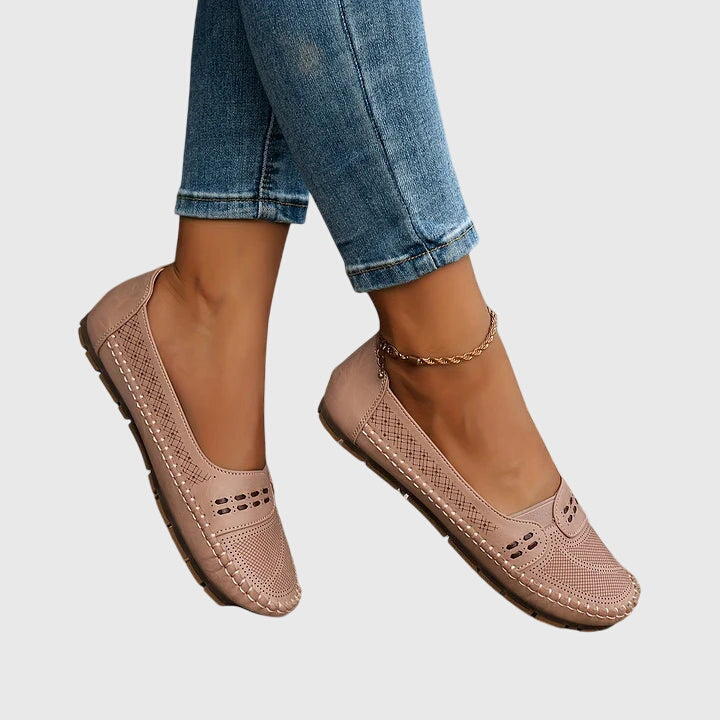 Supportive heel of unisex orthopedic comfort shoes, designed for everyday foot support & stability.