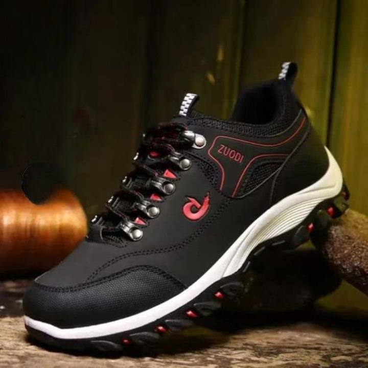 Comfortable unisex orthopedic walking shoes designed for long hikes, offering excellent foot support.