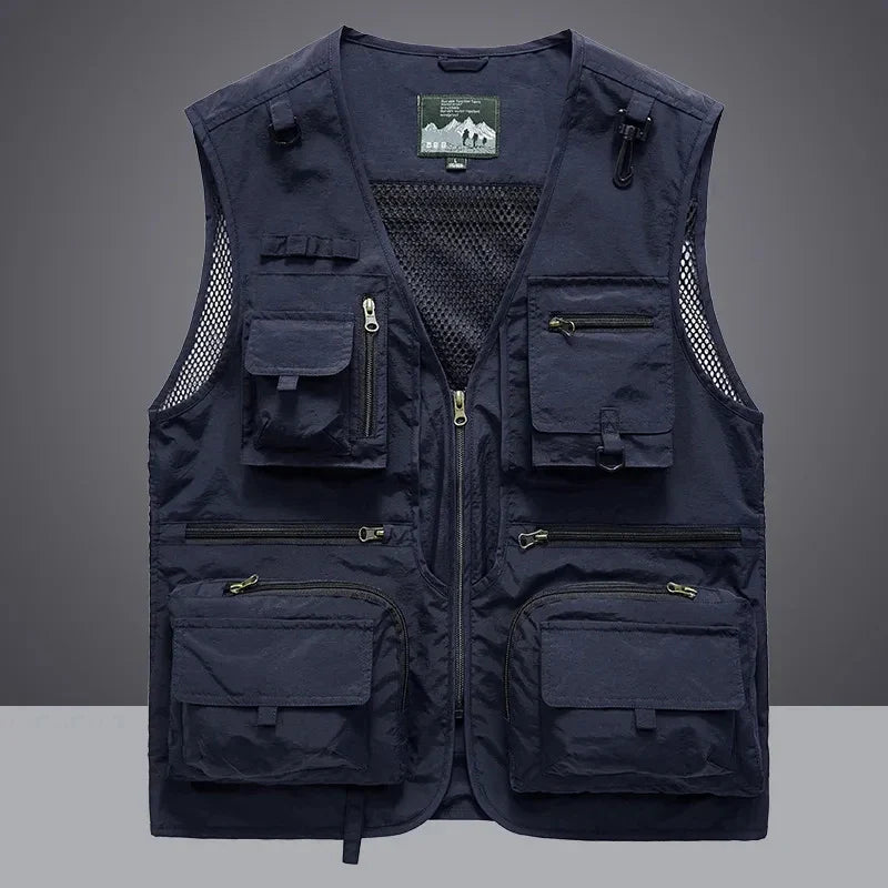 Unisex utility work vest with multiple pockets, ideal for outdoor tasks, in a breathable fabric.