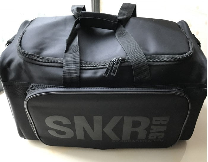 Gym-ready unisex water-resistant bag with dedicated shoe compartment & space for workout gear.