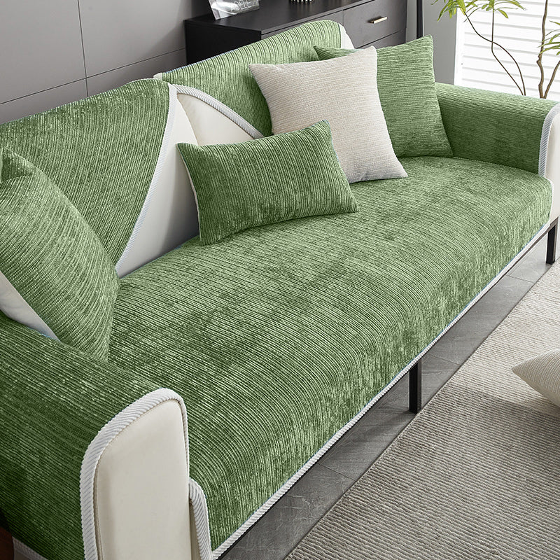 Spill-resistant waterproof sofa protector, easy clean couch cover. Ideal for busy homes & pet owners. Non-slip fit.