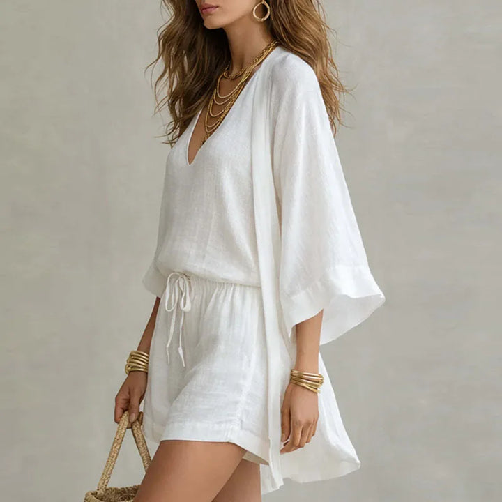 Effortless women's resort wear: versatile 3-piece set with cami, shorts, and kimono for travel & beach.
