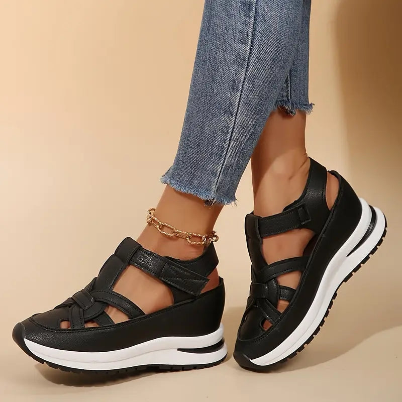 Versatile women's flatform sport sandals with adjustable velcro ankle strap for ultimate summer comfort.