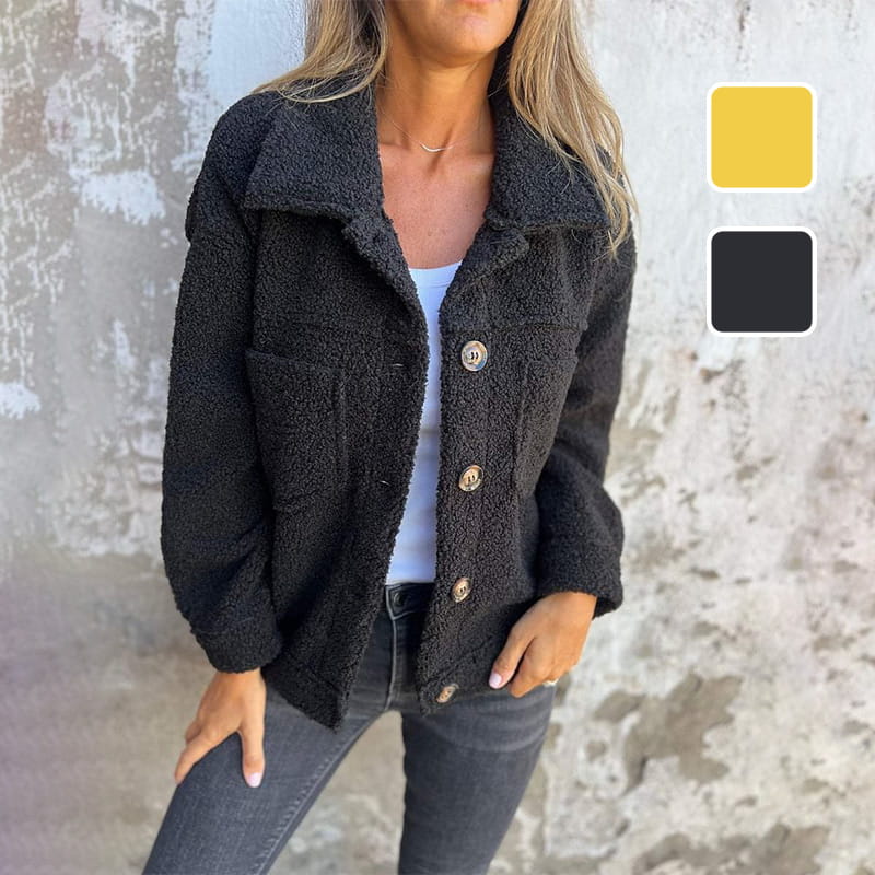 Button-up women's autumn coat with a sophisticated notch collar, offering effortless style & everyday versatility.