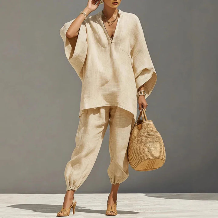Versatile women's batwing sleeve two-piece set, a relaxed fit outfit for casual & summer fashion.