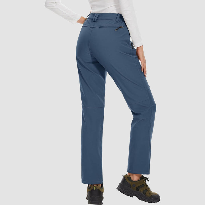 Women's reliable softshell winter pants, fleece-lined for ultimate comfort while skiing