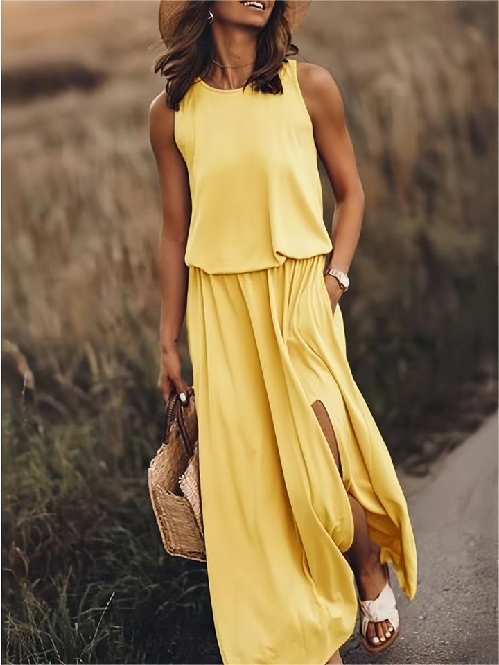 Women's blouson maxi dress, flowy design for effortless comfort and style.