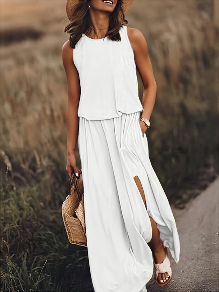 Stylish blouson maxi dress for women, an effortless flowy summer casual look.