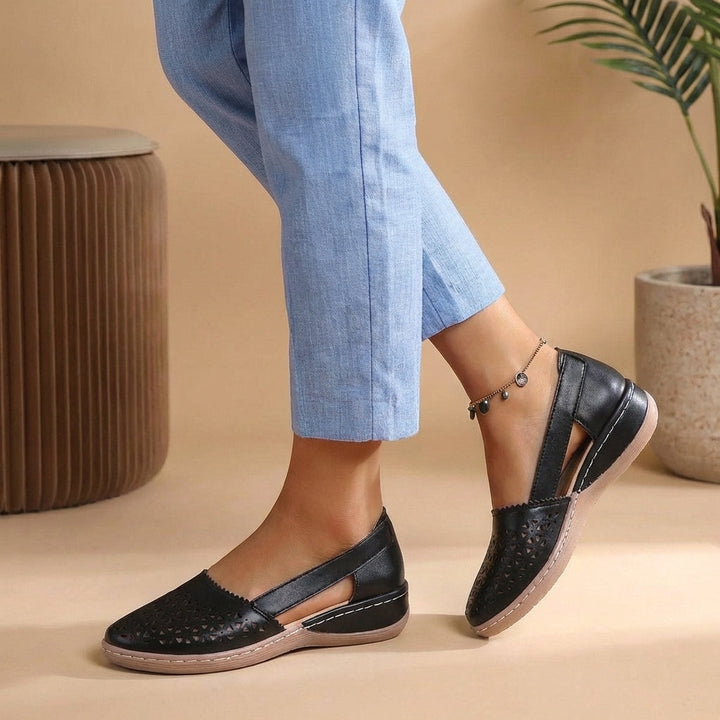 Women's breathable slip-on loafers, perfect for all-day comfort & everyday wear.