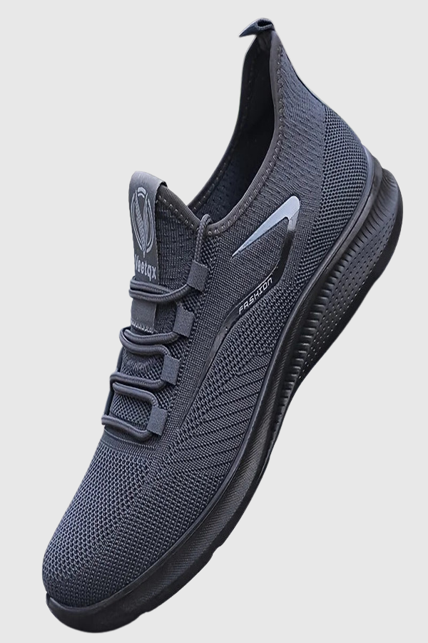 Slip-resistant & breathable women's athletic shoes. Ideal for training & active lifestyles.