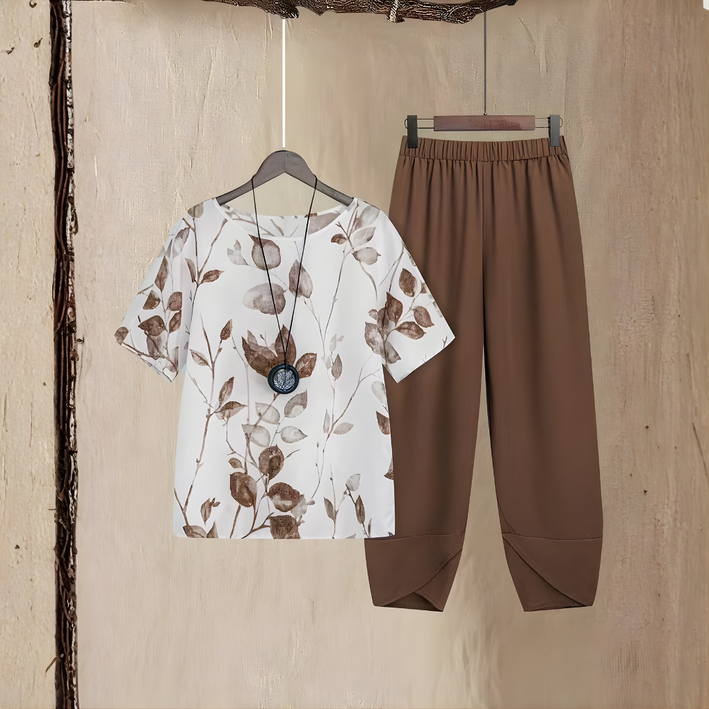 Women's brown two-piece summer set with a relaxed fit. Comfortable short-sleeve top and matching shorts, casual.