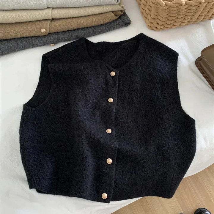 Stylish women's sleeveless vest with button-up front, perfect for comfortable casual wear