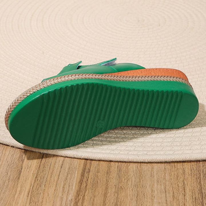 Everyday women's sandals, offering a comfortable, casual & stylish look for any occasion.