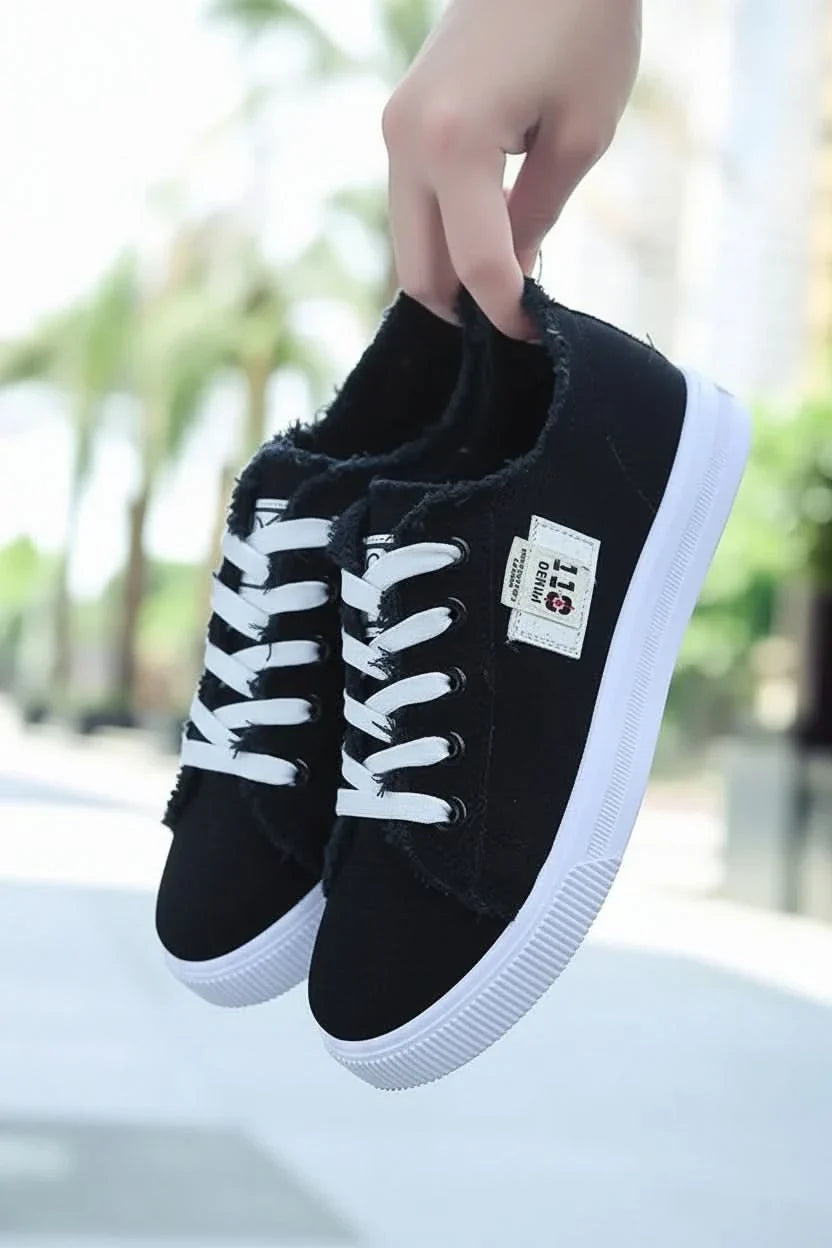 Comfortable women's high-top lace-up sneakers, ideal for everyday wear & spring/summer.