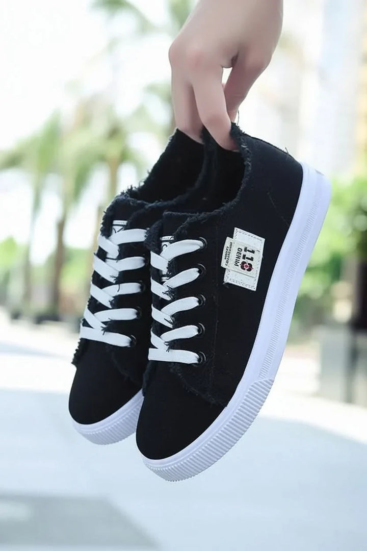 Comfortable women's high-top lace-up sneakers, ideal for everyday wear & spring/summer.