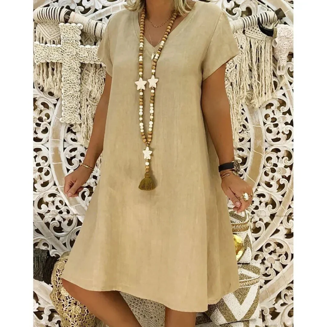 Women's casual summer dress, relaxed fit, plus size, ideal for everyday comfort.