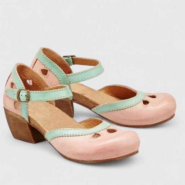 Comfortable women's open-toe walking sandals, lightweight & breathable for summer outdoor adventures.