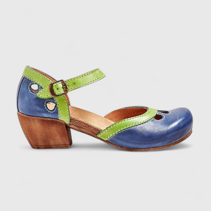 Durable women's open-toe walking sandals, breathable summer footwear offering comfort & support.