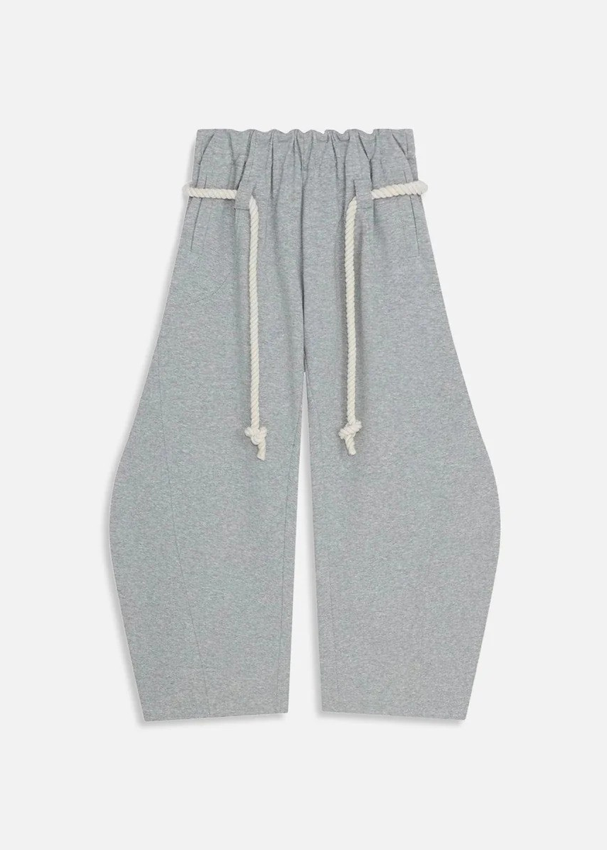 Women's casual barrel leg trousers, perfect for street style, featuring a relaxed wide leg and adjustable waist.